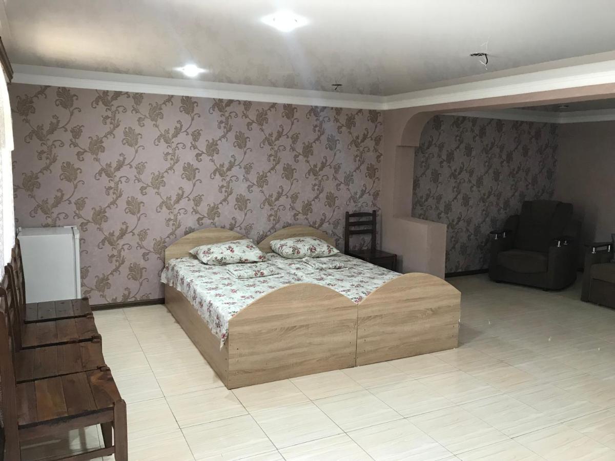 Гостевой Дом "Амза" Bed & Breakfast Tqvarcheli Luaran gambar