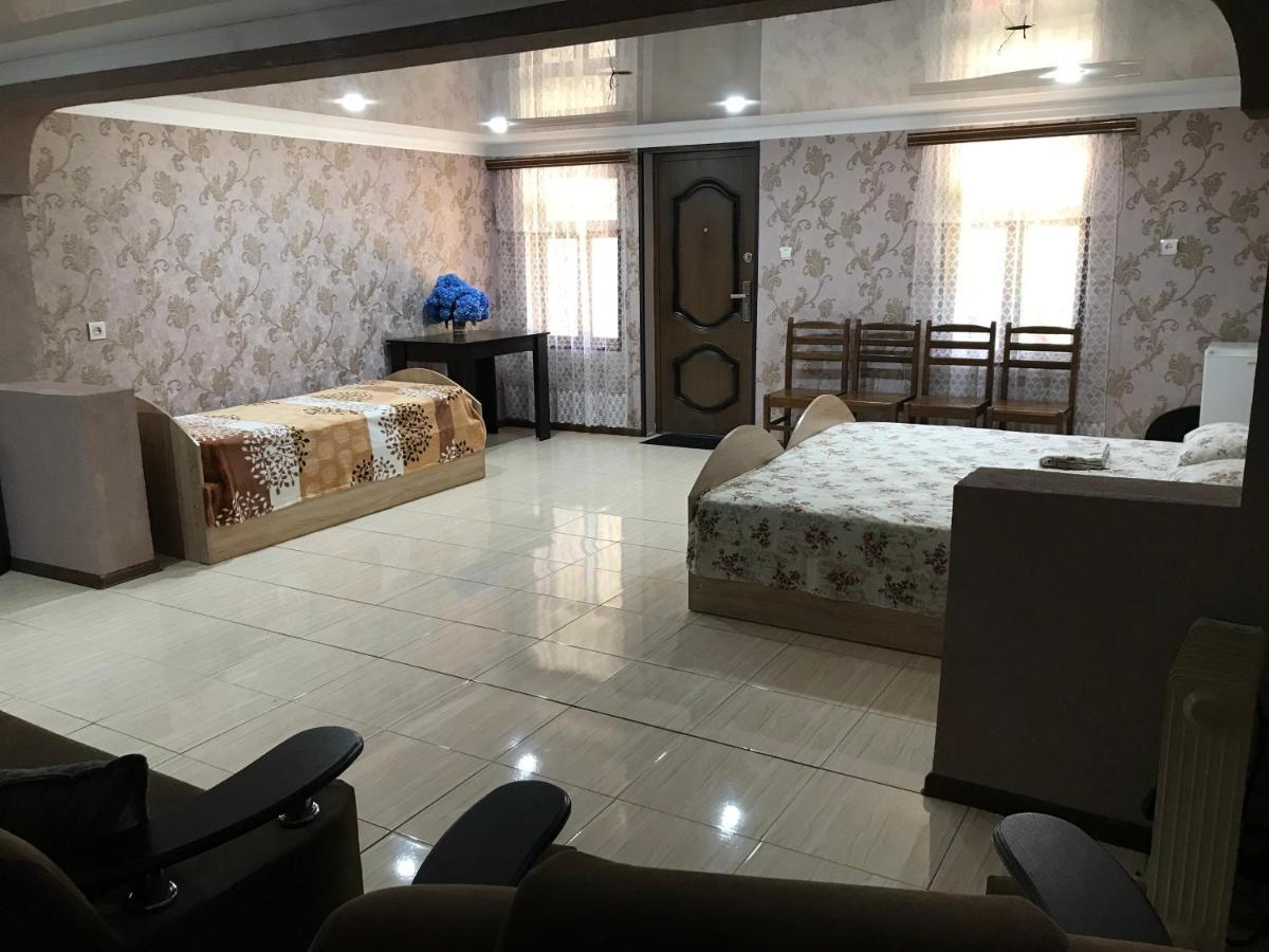 Гостевой Дом "Амза" Bed & Breakfast Tqvarcheli Luaran gambar